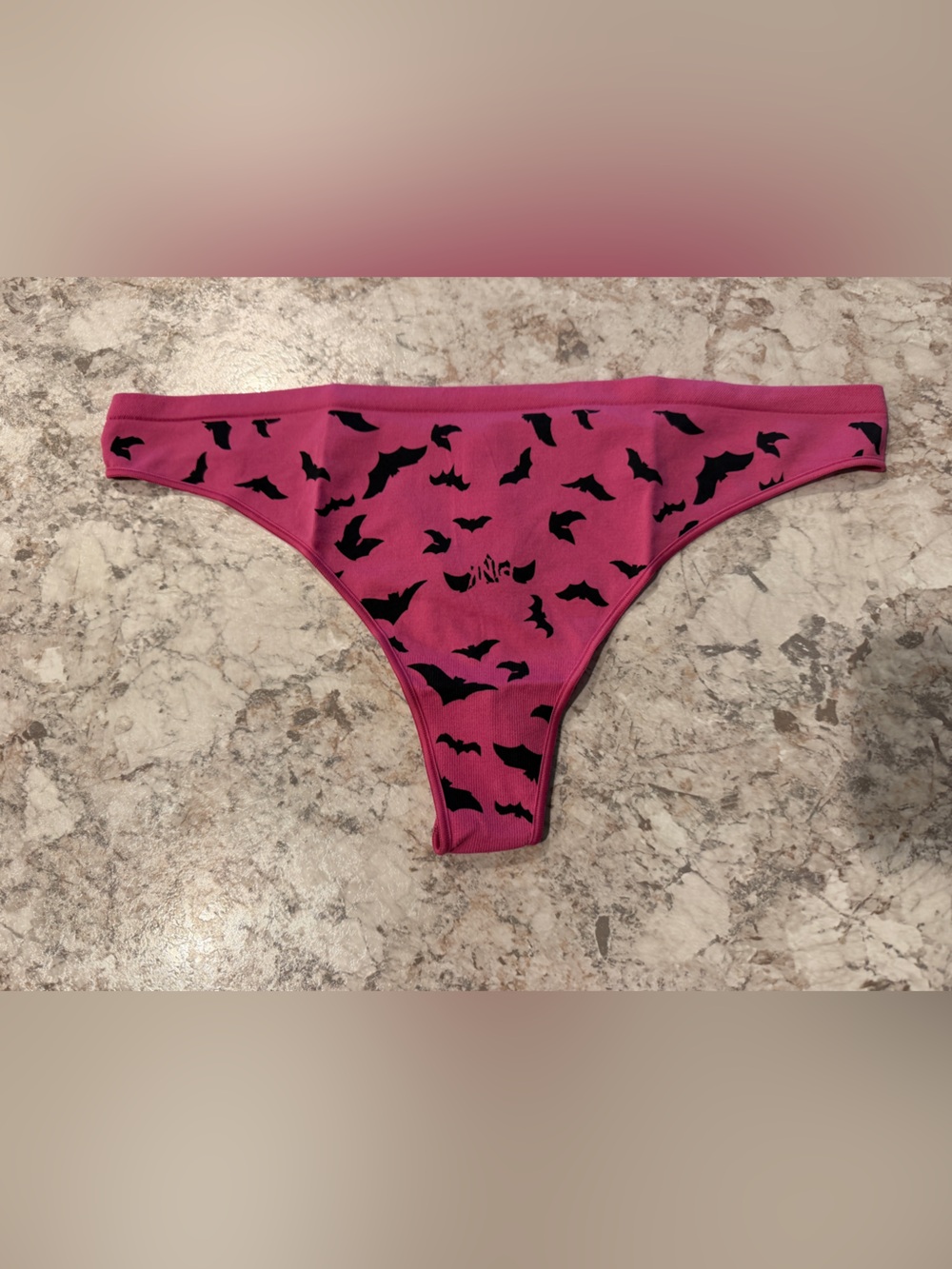 VS PINK Halloween Bats Seamless Thong panty Pink NWT Large